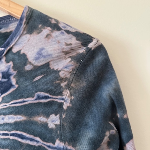 ⭐️SALE *RARE* Vintage Heart Dyed Long Sleeve Top - Picture 4 of 4